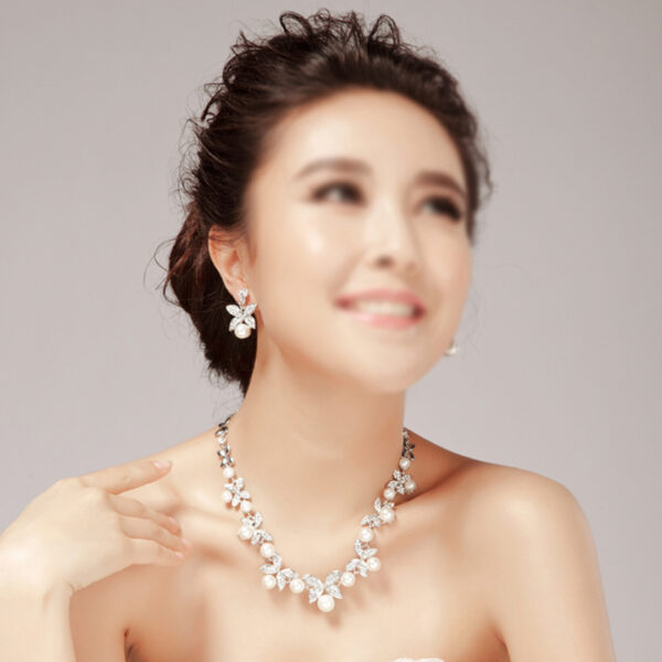 Bridal jewelry wholesale, foreign trade, European and American dress, accessories, Korean version of pearls, three sets necklace, wedding suite mixed batch - Image 3